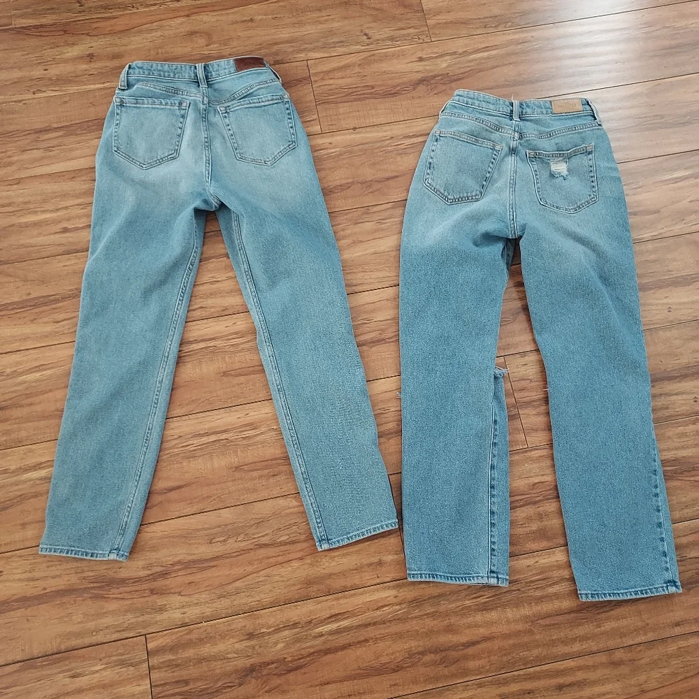 2 pairs Hollister Jeans - Picture 6 of 6